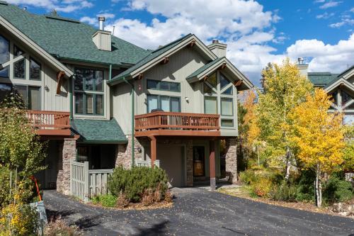 נוף חוץ, Timber Lake 341 in וינטר פארק(סי או)