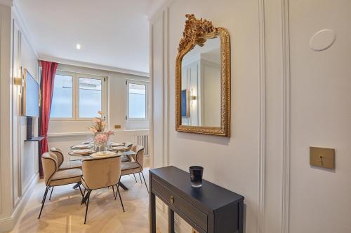 Eiffel Tower Apartment Invalides - image 4