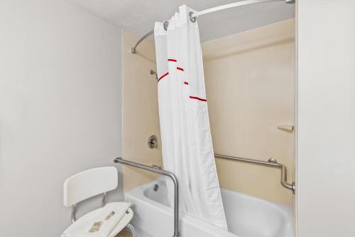 Southgate Hotel - image 9