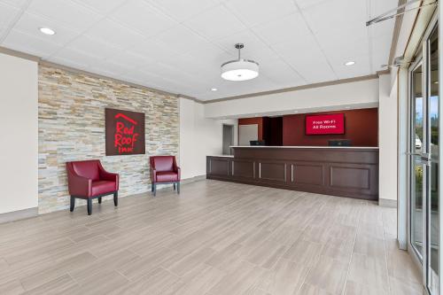 ล็อบบี้, Red Roof Inn Cambridge, OH in เคมบริจด์ (OH)