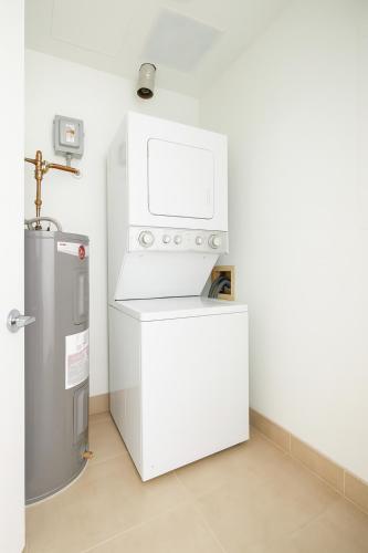 Sonder l Baltimore Place - image 6