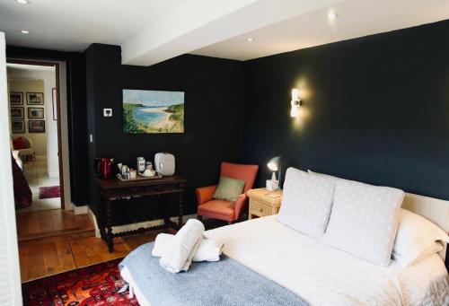 Charlbury country retreat - sleeps 10 in 查爾伯里