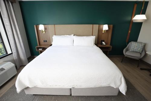 Holiday Inn Saint Louis-Fairview Heights an IHG Hotel - image 24