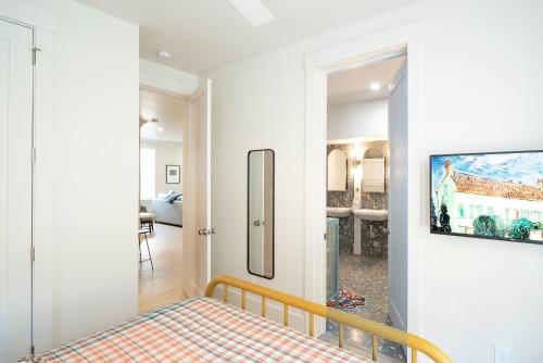 FantasticFlat|Downtown|LocalVibe|State Fair 15 min - Raleigh, NC