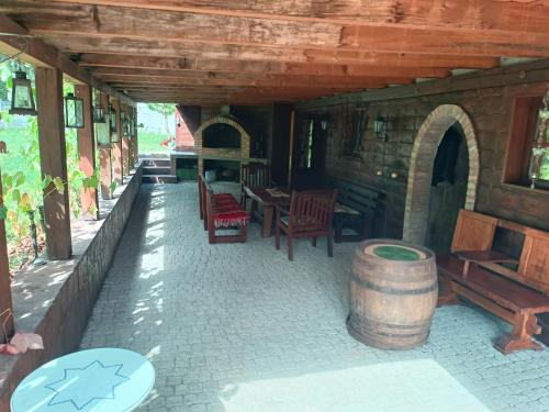 Imanje Mihailovic 1 in Koracica