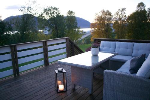 Iekārtas, Nordic villa with outdoor jacuzzi and Aurora Borealis view in Vikran