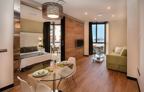 Apartamentos Suites Oficentro Deluxe Málaga