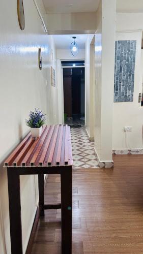 Nest by BonaY, 1-Bedroom Apartment with Balcony & WIFI in Kisumu-Tom Mboya in คีซูมู