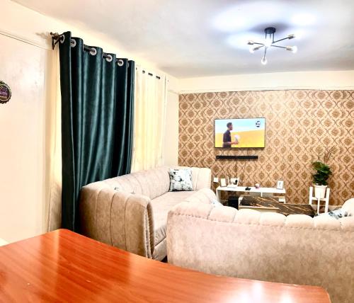 Nest by BonaY, 1-Bedroom Apartment with Balcony & WIFI in Kisumu-Tom Mboya in คีซูมู
