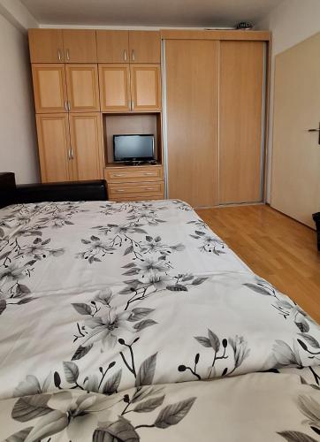 Blue Sky Ohrid in فوسكا