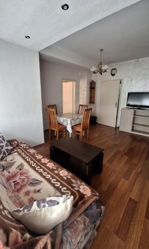 المرافق, Blue Sky Ohrid in فوسكا