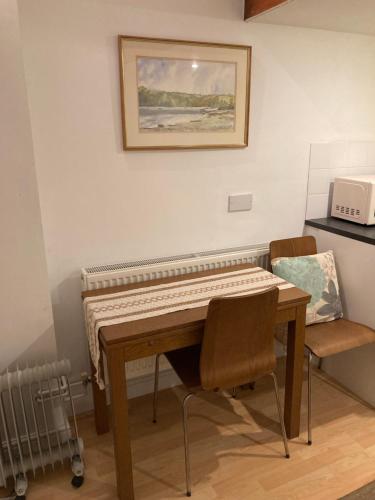 Studio Annexe with separate shower room in Broadhempston