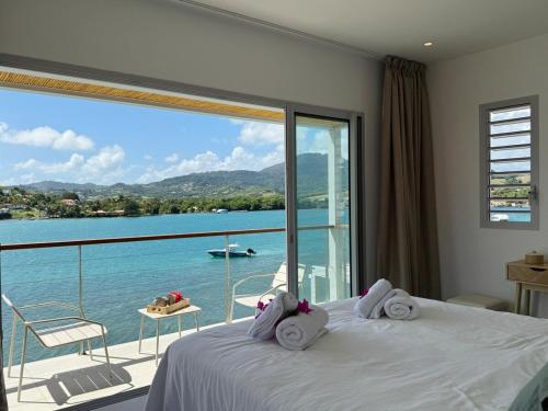 EAST KEYS - Villa Jamming, piscine à débordement et accès privé à la mer (EAST KEYS - Villa Jamming, piscine a debordement et acces prive a la mer) in Le Vauclin