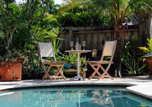Tropical Escape with Private Heated Pool in North Palm Beach, USA