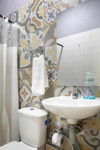 ห้องน้ำ, Hotel Villa Ivel in ตูร์บาโก