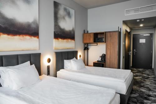 Loop Hotel Vilnius - Tap to explore photos