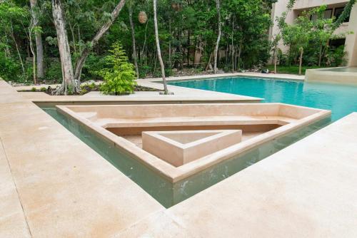 Stylish 1BR Condo with Private Pool & Balcony - image 4