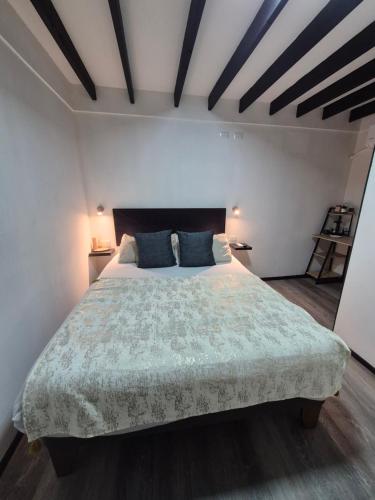 . Bambu hostal - Alojamiento a pasos del mall y centro