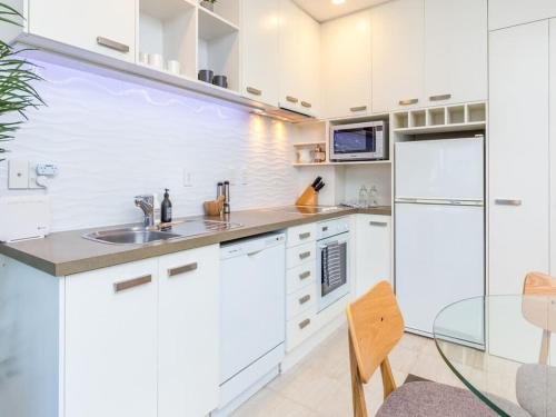 Cozy City Apt with Pool, Gym & View by Zodiak Stays, Auckland (photo 5)