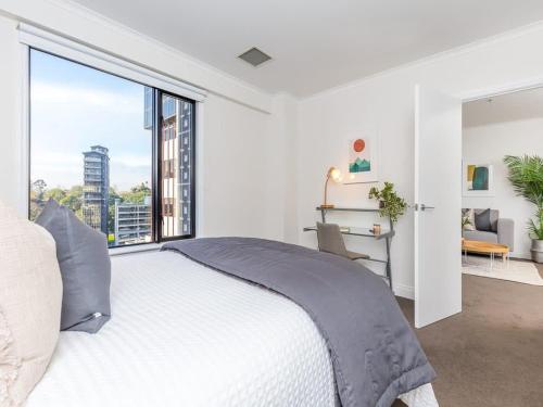 Cozy City Apt with Pool, Gym & View by Zodiak Stays, Auckland (photo 9)