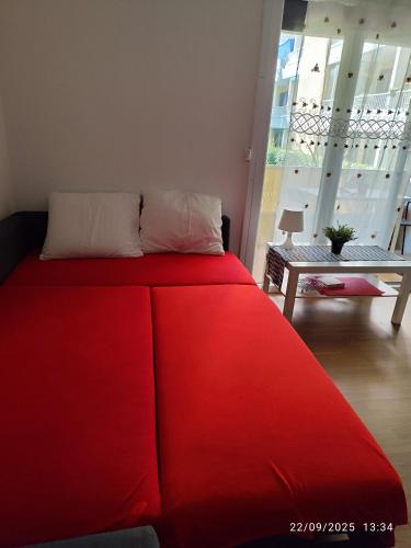Chambre tout confort dans logement proche de la gare in Lemasson