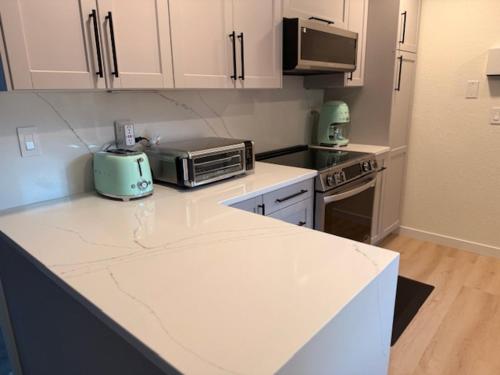 3BR Woodinville Wine Country Escape in 波淘