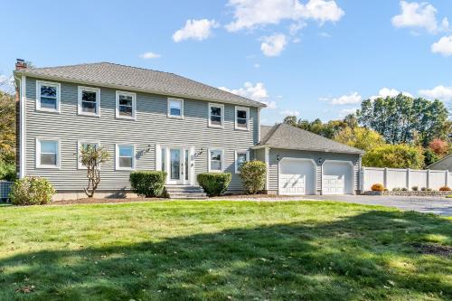 Spacious Oxford Home with Pool - 4 Mi to Lake!, Oxford