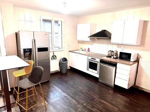 réf ble Chambre privée dans une villa à 10 min de Disneyland paris - Pension de famille - Magny-le-Hongre