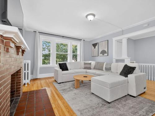 Spacious Allston 5BR | 2 Baths + Parking