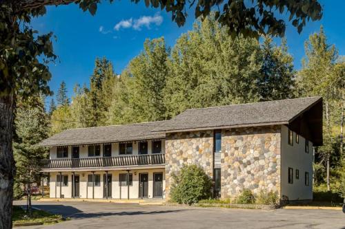 Gateway Suites Perfect rest on your way to Banff in Canmore (AB)