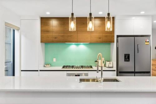 Element Edge Townhouse with Parking and Air-Con, Окленд (фото 2)