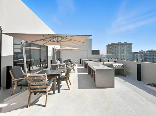 Stylish 1BR with PS5 Sauna and Kids' Play Area - image 13