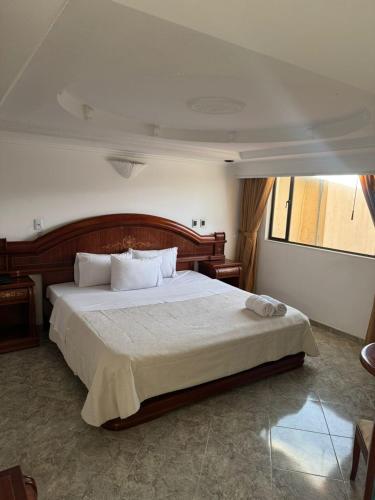 Hotel Americas Suites - image 2