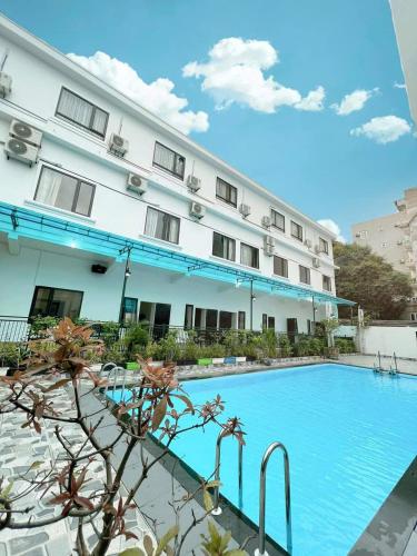 Exterior view, Lan Ha Bay Overnight Cruises - Booking Center in Ben Beo