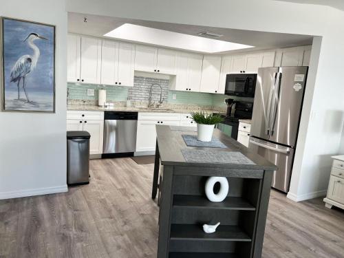 Relaxed Coastal Retreat -&nbsp;Pet & Boat Friendly in Grove City (FL)
