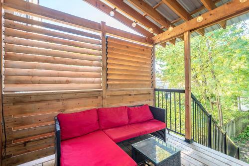 FREE PARKING PRIME LOCATION NEW MODERN CONDO in Brossard
