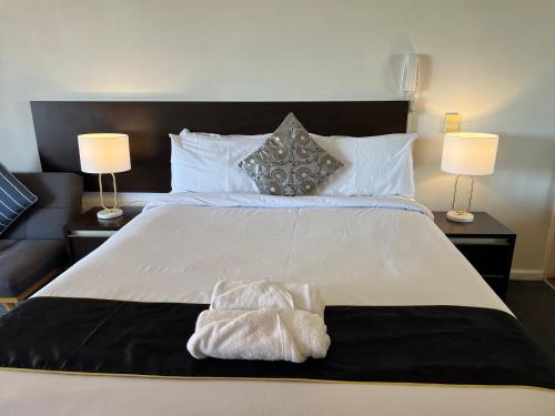 Paxsafe Sydney Hyde Park Private Apartments - Roof Top Retreat & Pool - image 3