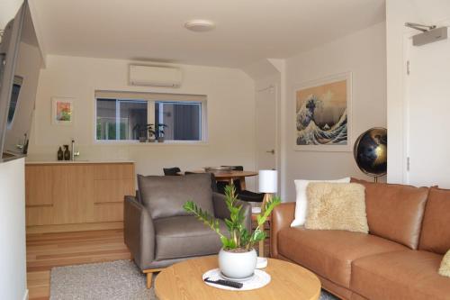 Devonport - Style Near The Sea, Auckland