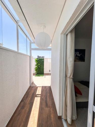 Apartamento com jacuzzi privativa 5 min do Metrô (Apartamento com jacuzzi privativa 5 min do Metro) in เปนยา