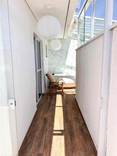 Apartamento com jacuzzi privativa 5 min do Metrô (Apartamento com jacuzzi privativa 5 min do Metro) in เปนยา