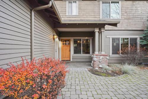 Craftsman style Awbrey Home