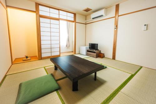 三人房