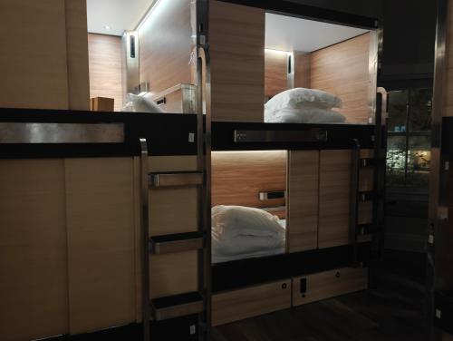 침대, I Street Capsule Hostel in 워싱턴 D.C.