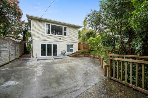 Cosy Studio Retreat - Wellington Holiday Home, Khandallah