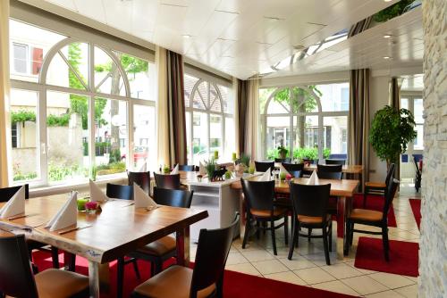 餐廳, 維斯瑟斯洛斯魯賓格酒店 (Lobinger Hotel Weisses Ross) in 朗格瑙