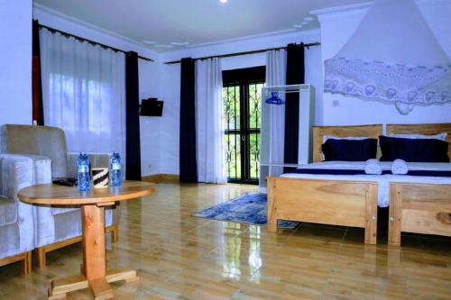 Fun-Ville Vacation Home, Entire home - 4 bedrooms in פורט פורטל