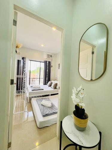 4BR House in Pardo Cebu Perfect for Groups near Butterfly Farm