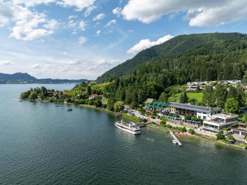 Seegasthof Hois'n Wirt - Hotel mit Wellnessbereich in Gmunden, Österreich