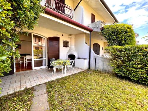 Relax in a villa with private garden