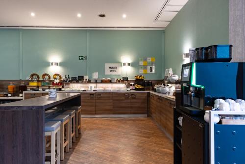 Ételek és italok, Garner Hotel Dusseldorf - Main Station by IHG in Düsseldorf